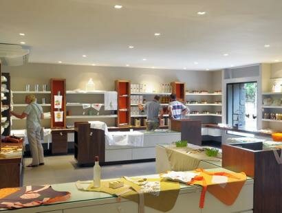 Labourdonnais, a ch�teau in a natural setting